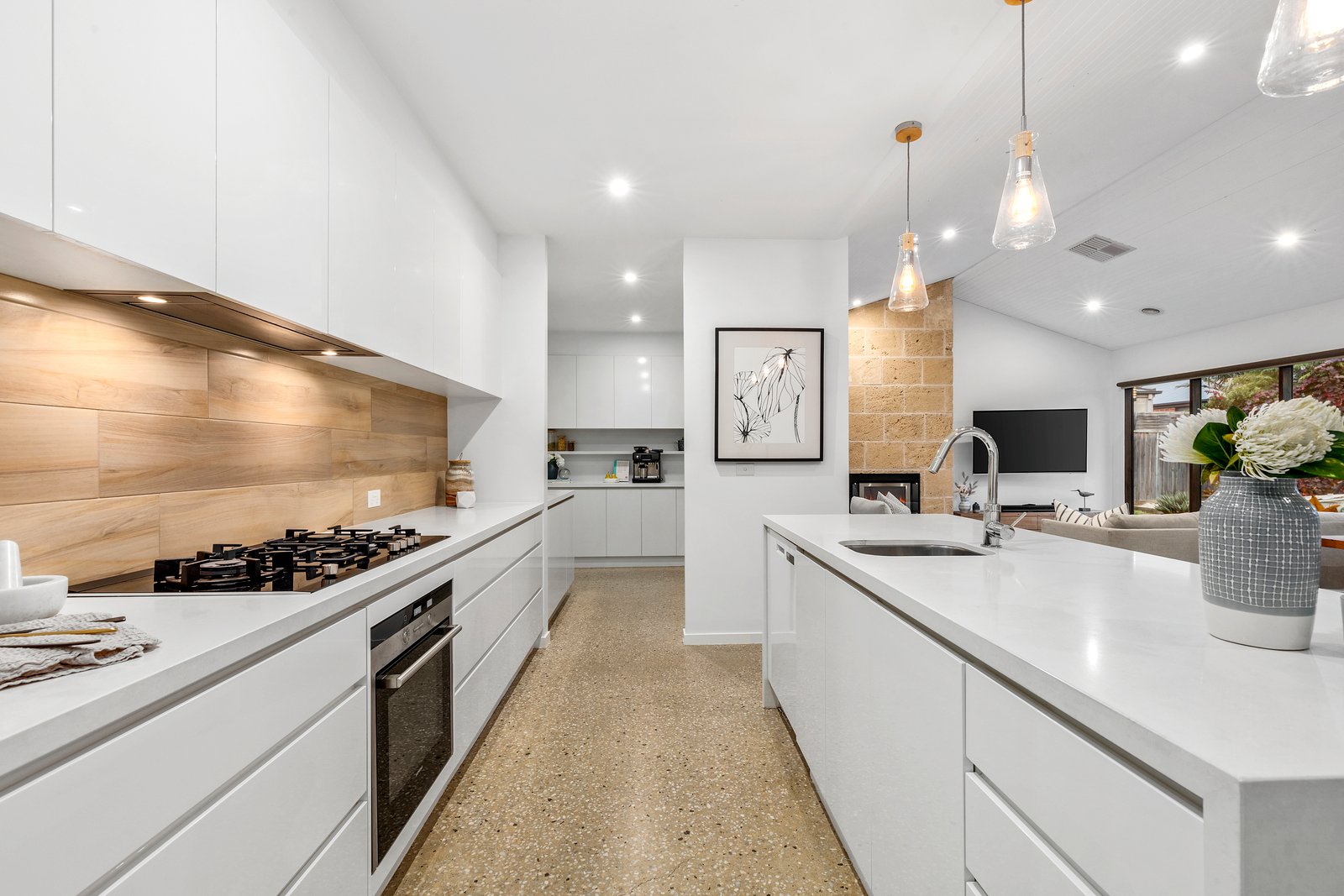 Property Gallery Thumbnail 6