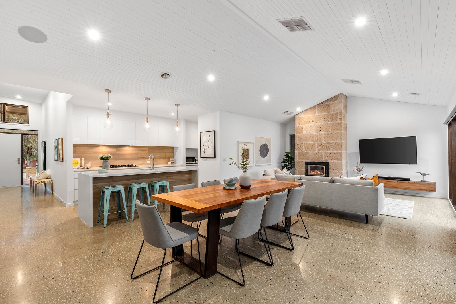 Property Gallery Thumbnail 11