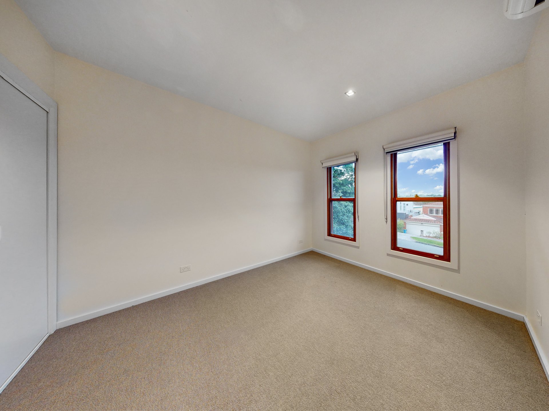 2/6-8 Carrington Street, Balwyn North image 8