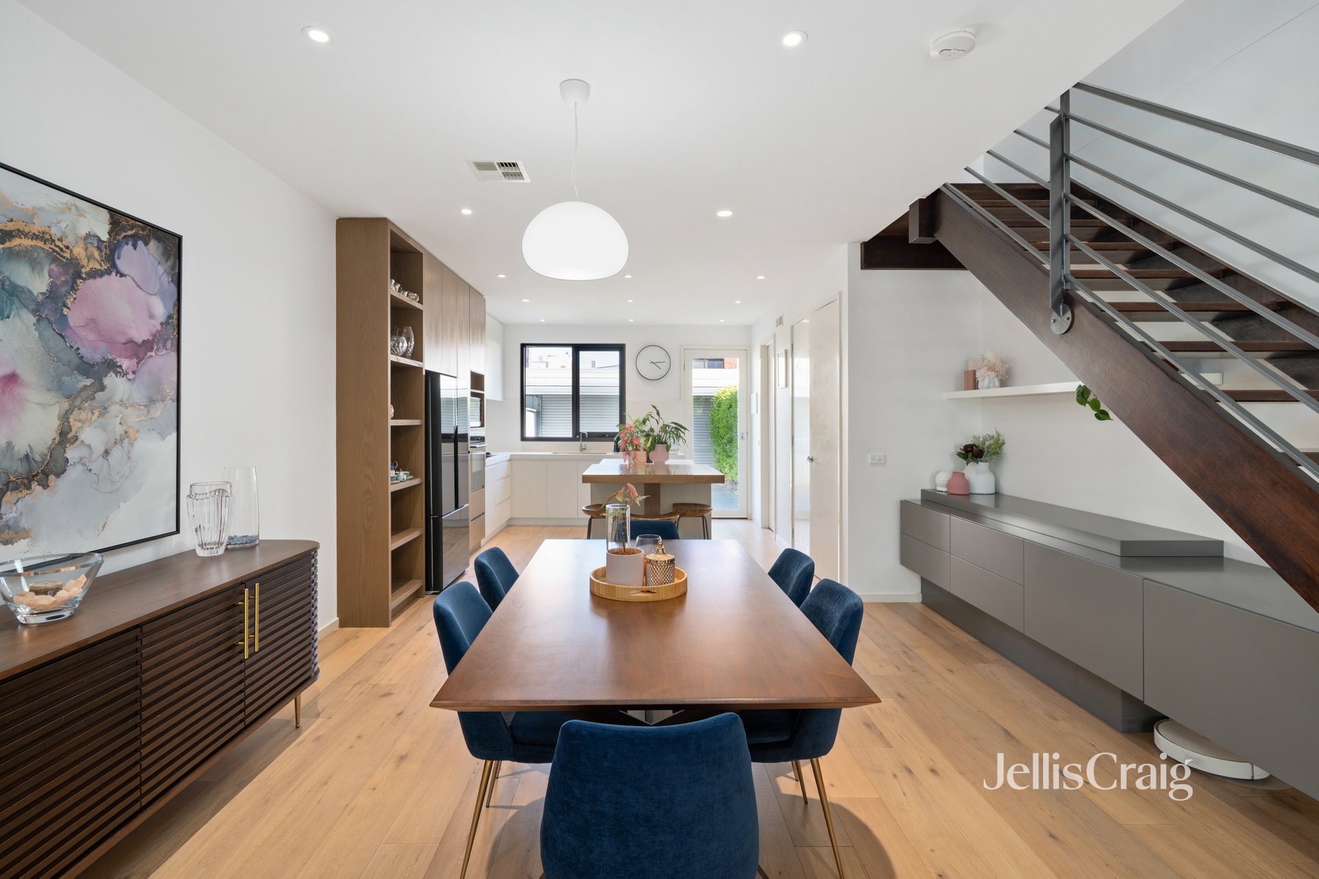 26 Aberdeen Rd, Prahran image 2