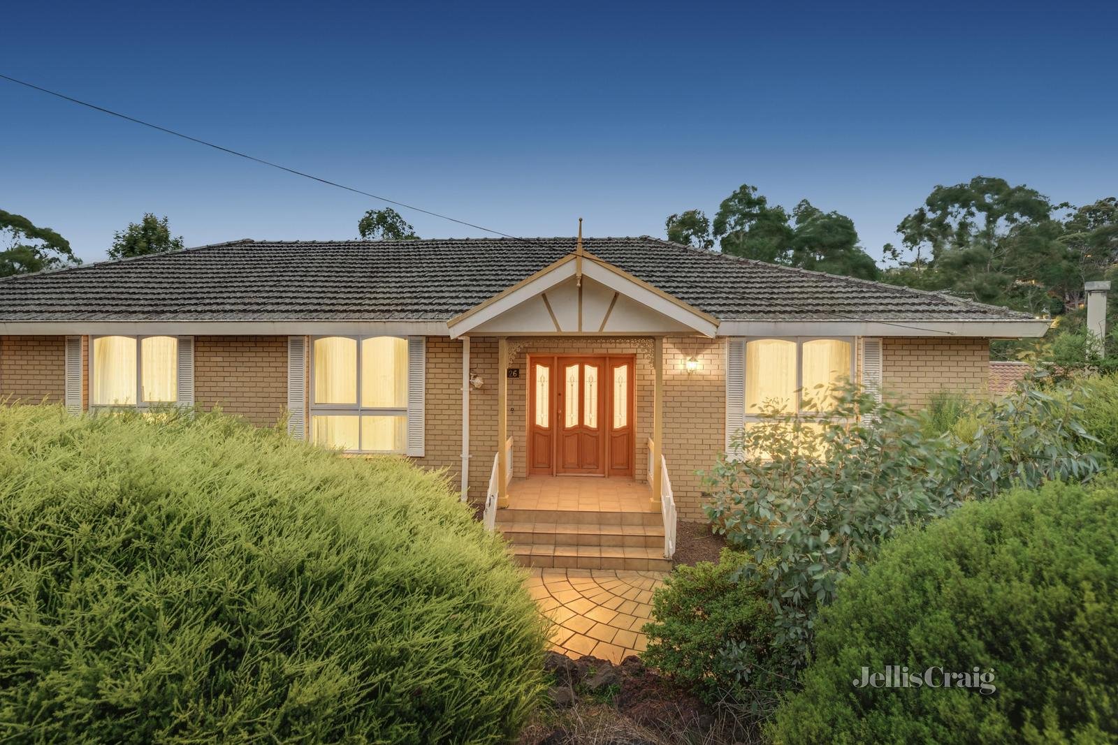 26 Airdrie Court, Templestowe Lower image 3