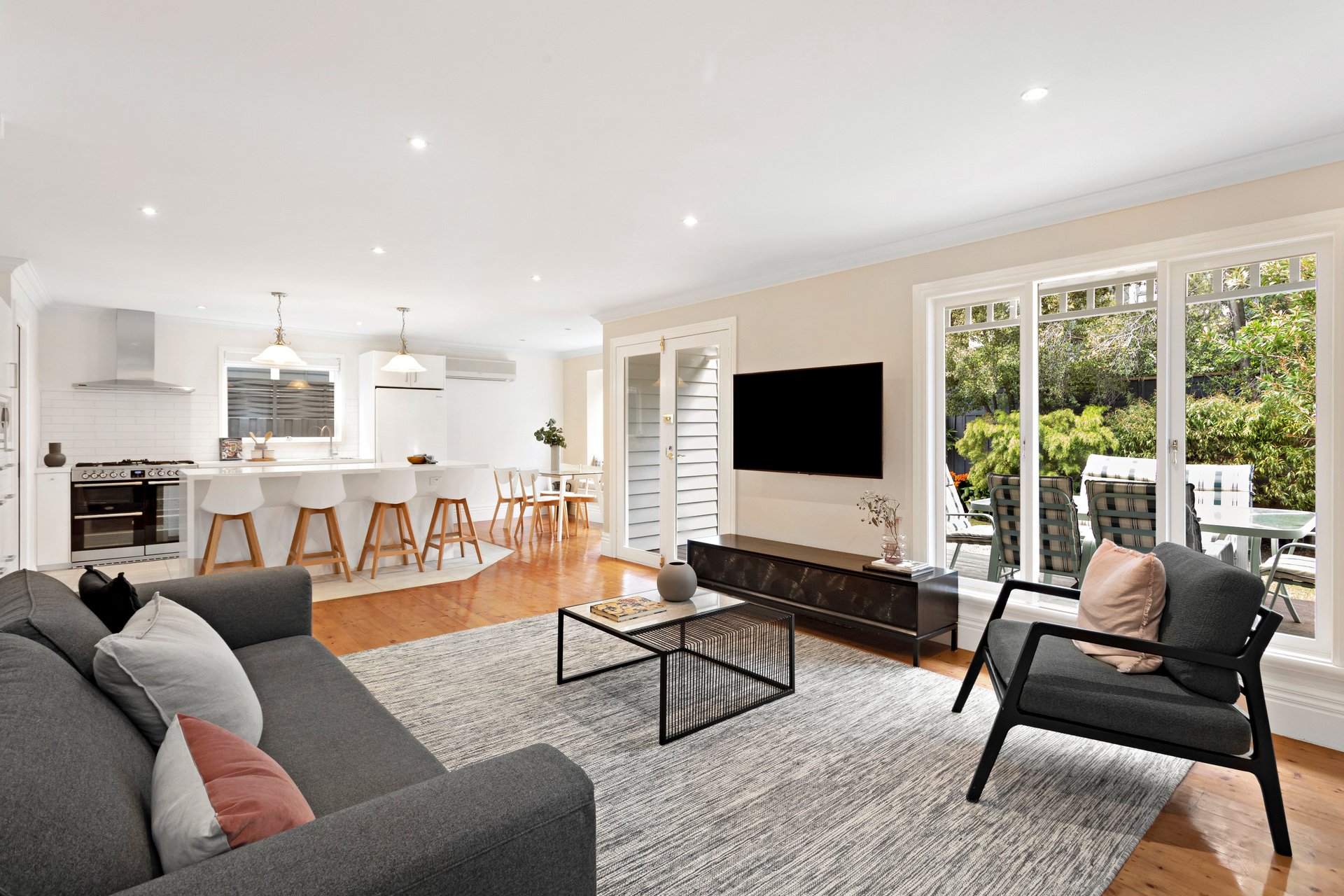 Property Gallery Thumbnail 3