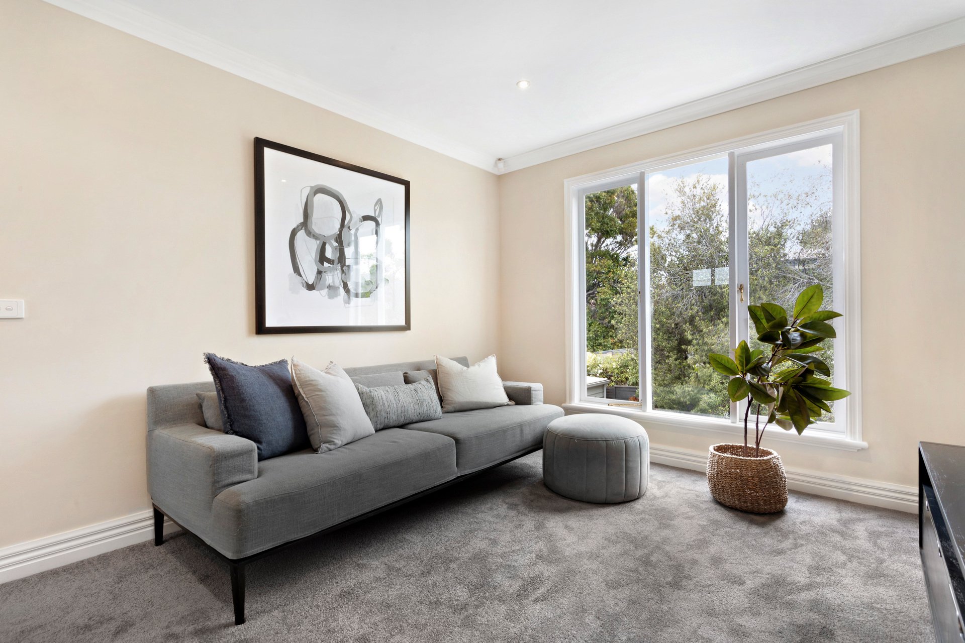 Property Gallery Thumbnail 11