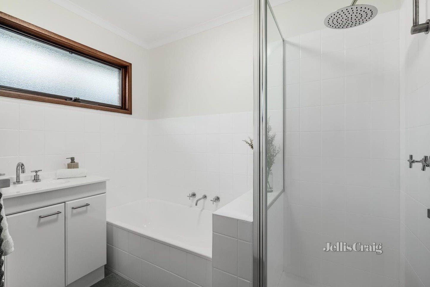 2/6 Angus Drive, Glen&nbsp;Waverley image 6