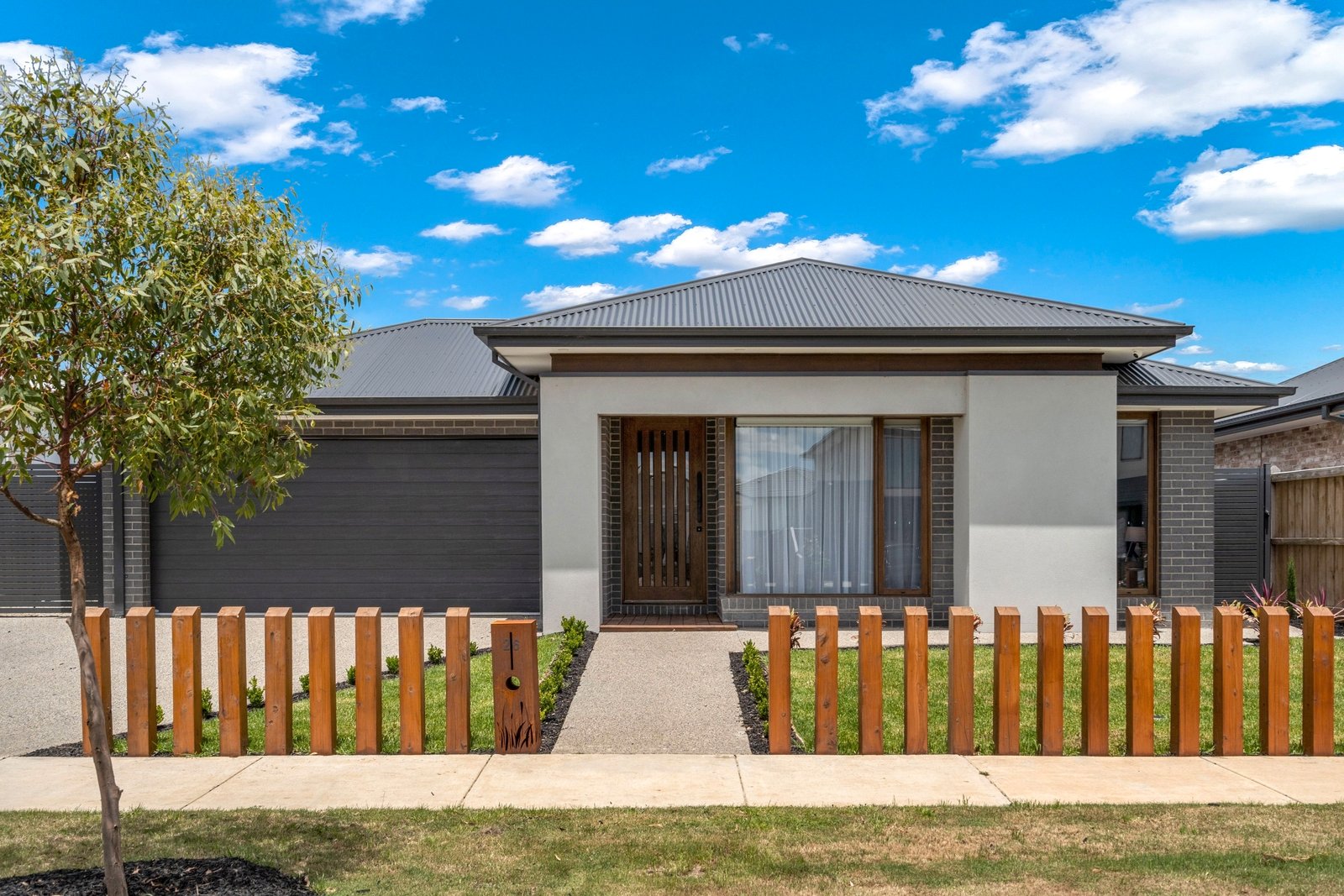 Property Gallery - Main Image