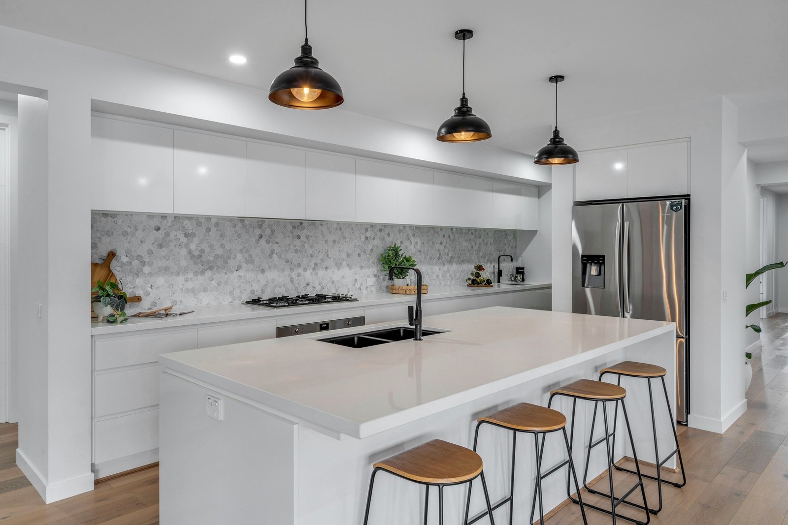 Property Gallery Thumbnail 3