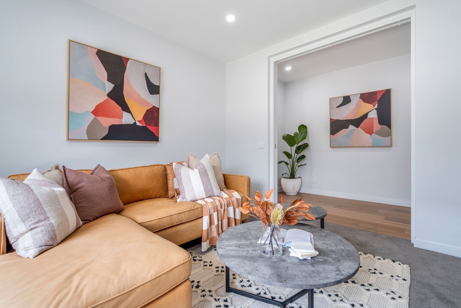 Property Gallery Thumbnail 6