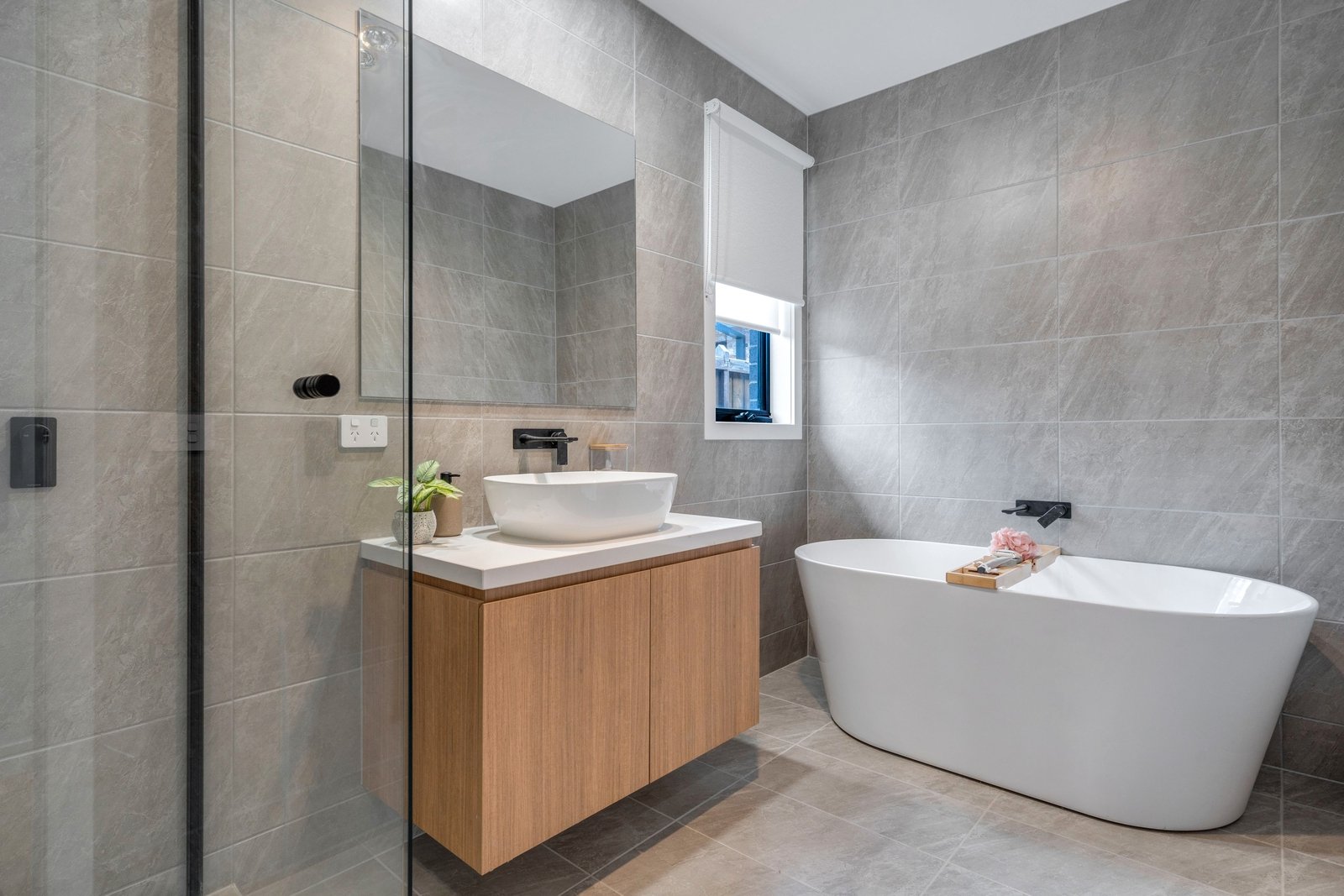 Property Gallery Thumbnail 8