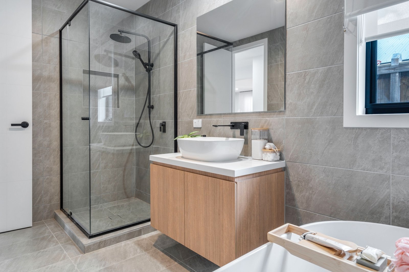 Property Gallery Thumbnail 9