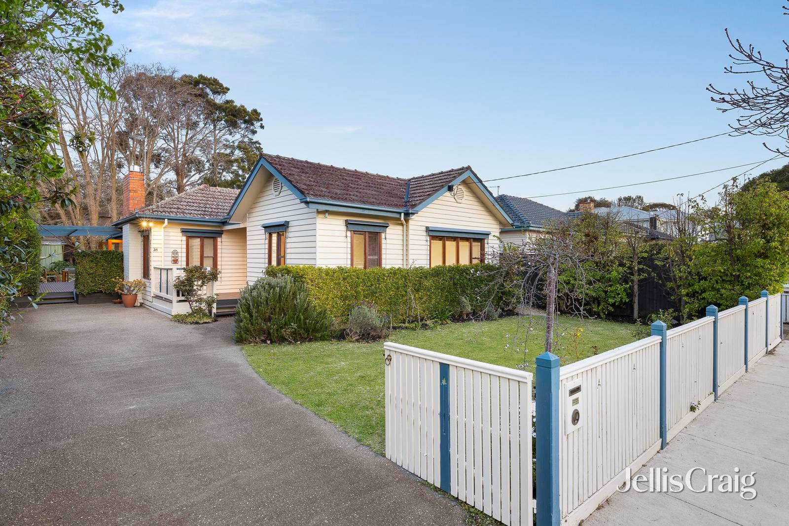 26 Ashwood Avenue, Highett image 2
