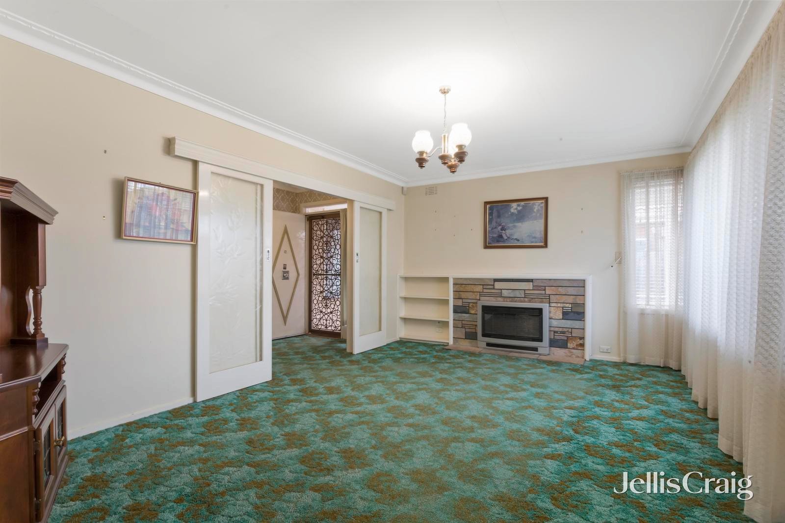 26 Banbury Street, Burwood East image 2