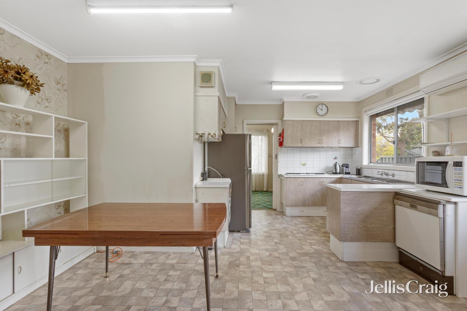 26 Banbury Street, Burwood East image 3