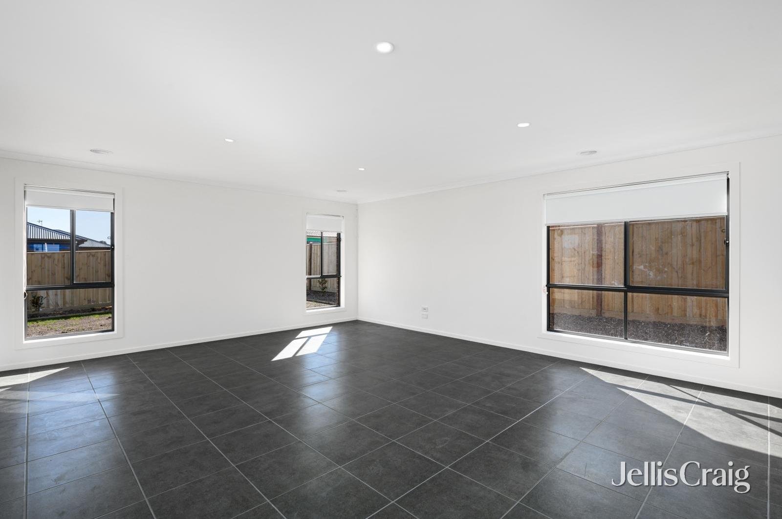 26 Banff Road, Winter Valley image 3