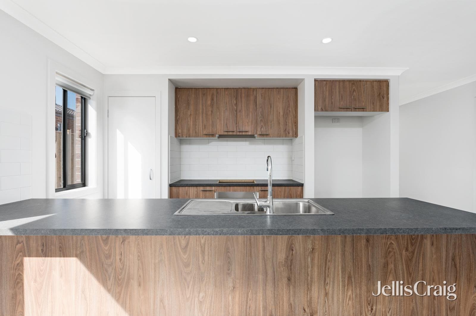 26 Banff Road, Winter&nbsp;Valley image 2