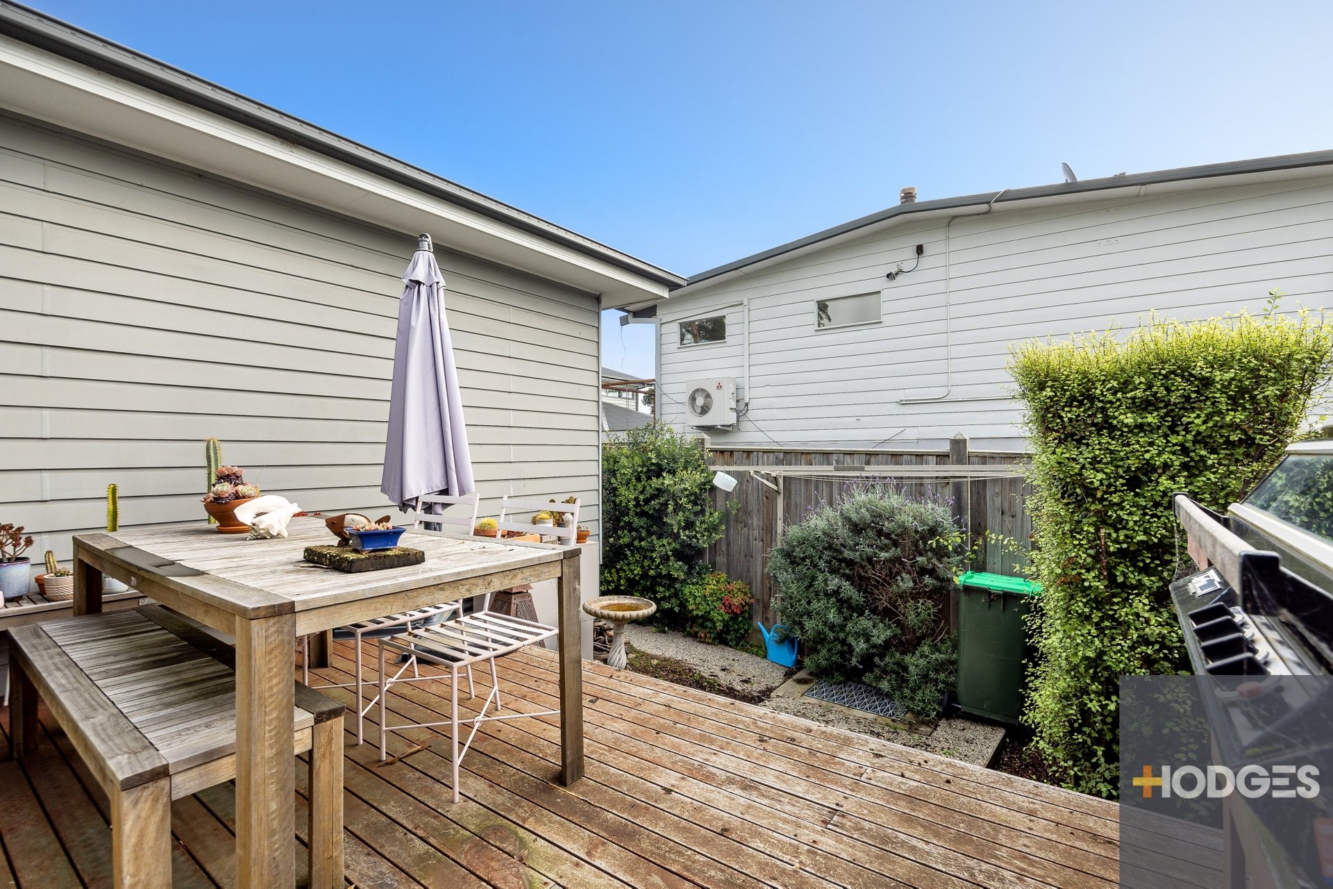 2/6 Banks Street MCCRAE