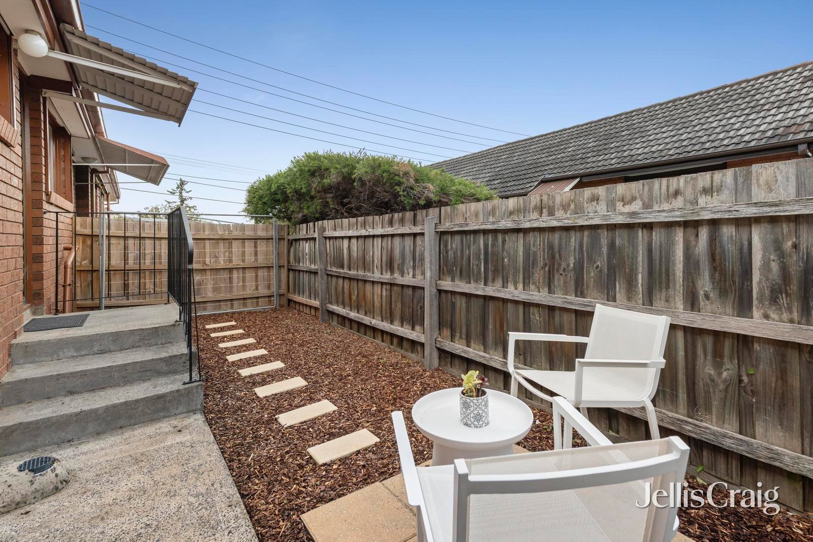 2/6 Barkly Street, Ringwood image 8