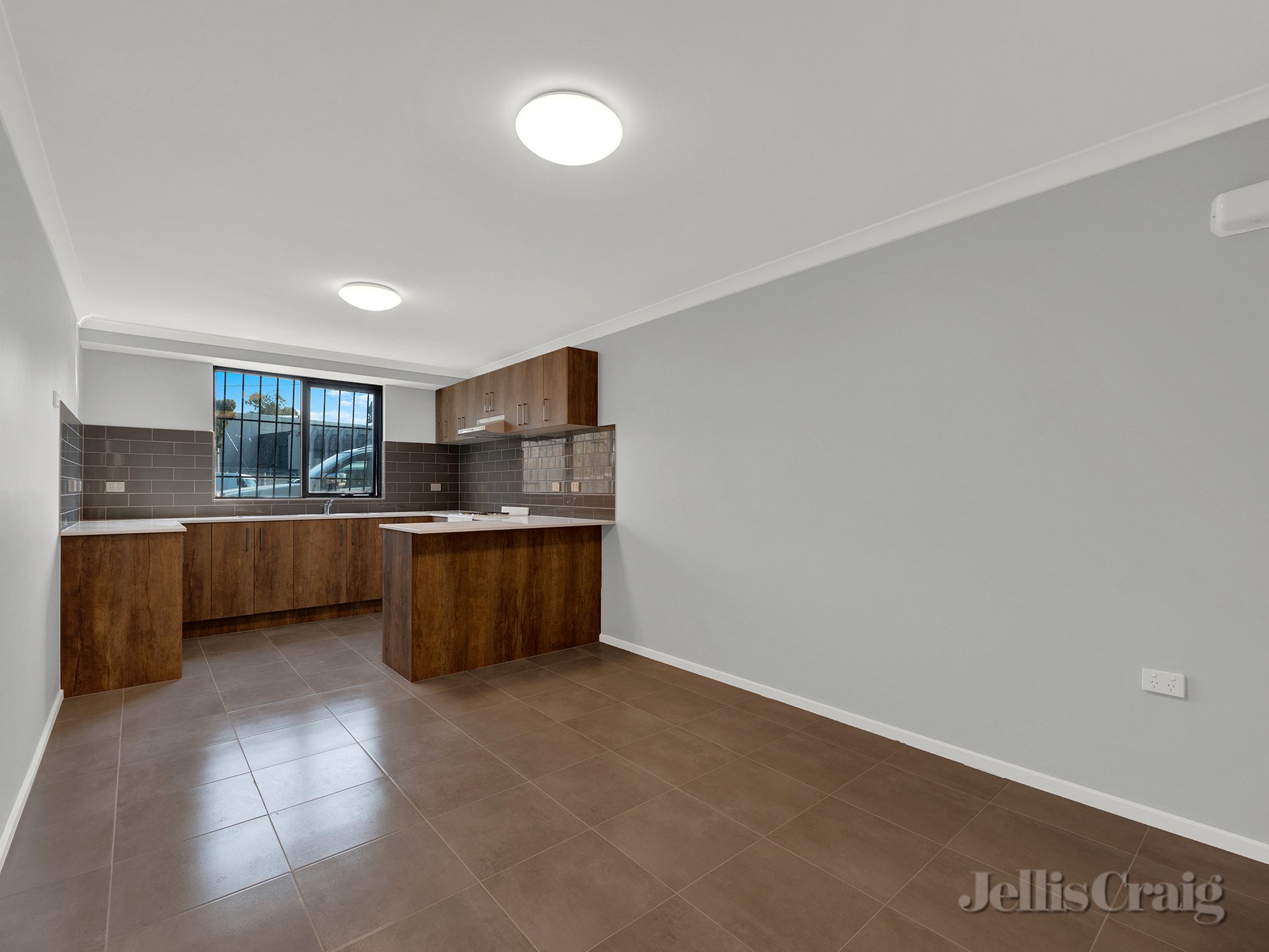 26 Bellevue Crescent, Preston image 7