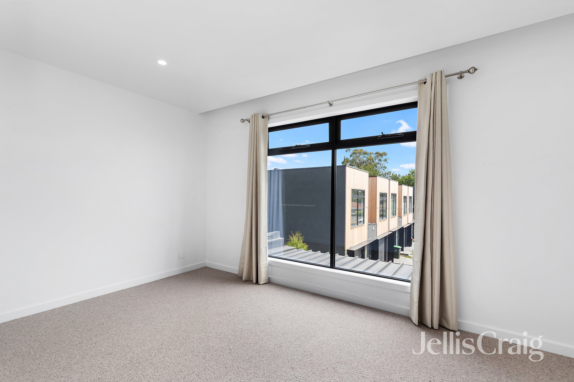 26 Bluebell Lane, Ivanhoe image 8