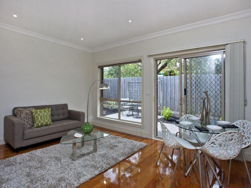 2/6 Bothwell Street, Pascoe Vale image 4