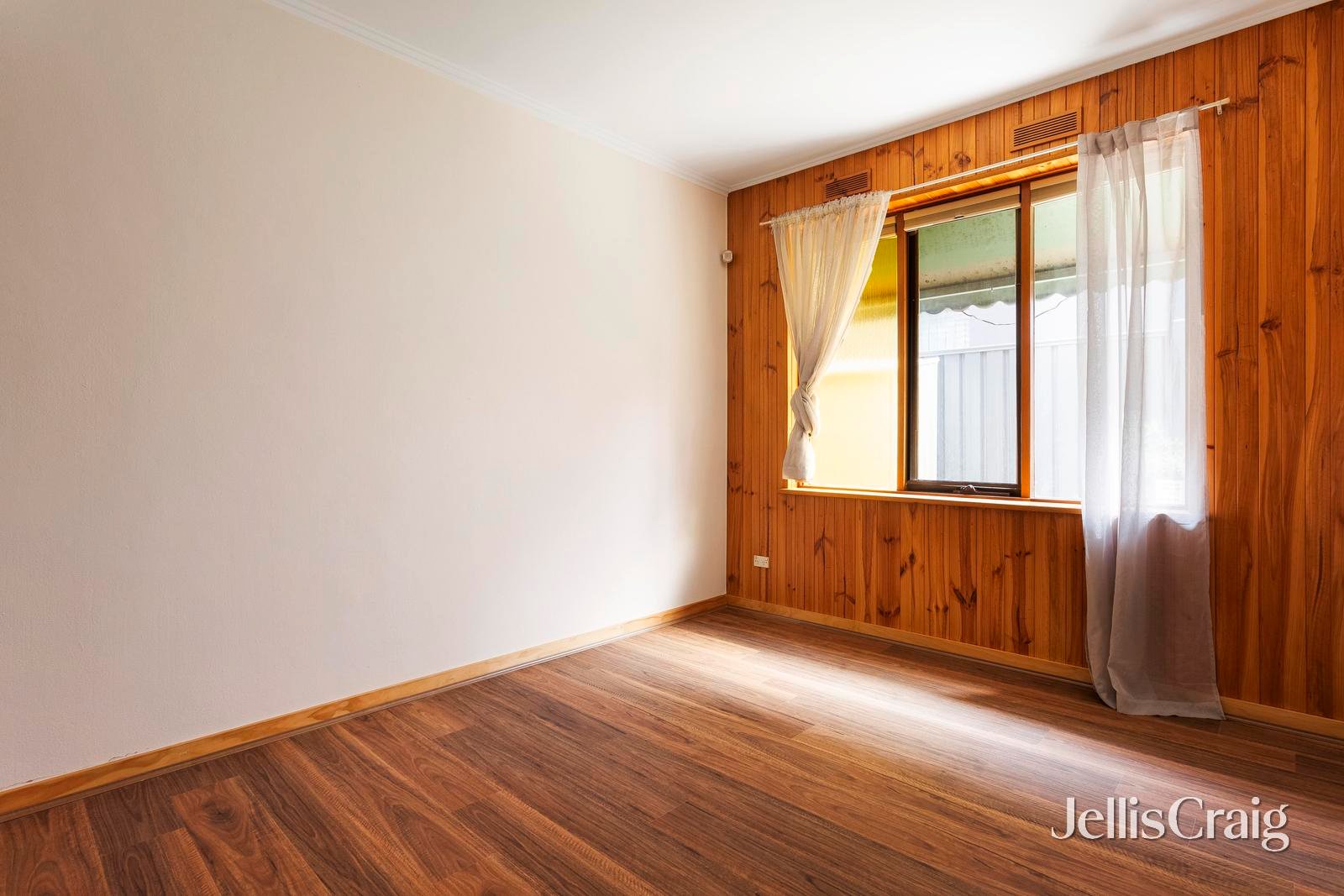 26 Bourneville Avenue, Brighton East image 5