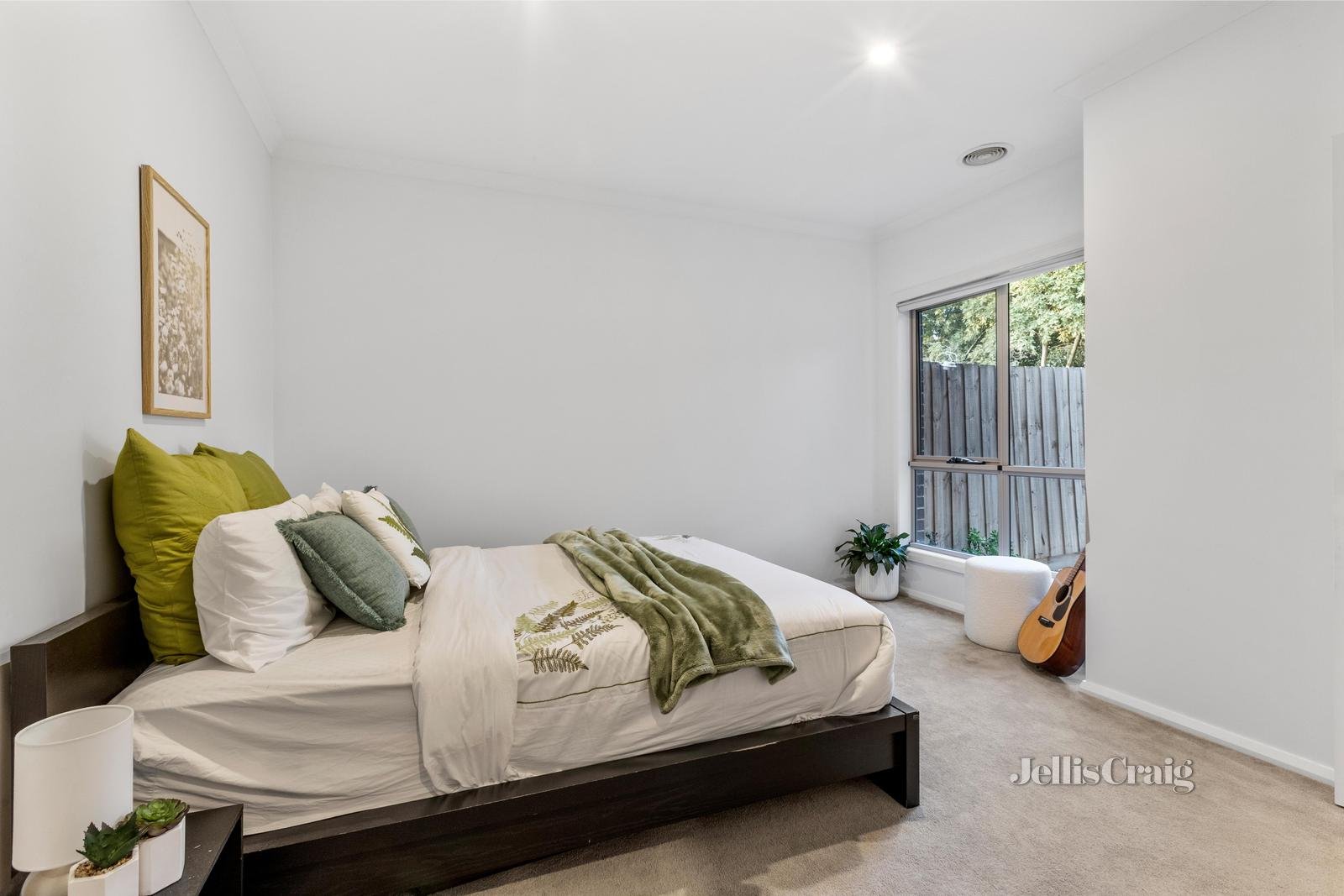 2/6 Briggs Street, Mount Waverley image 8