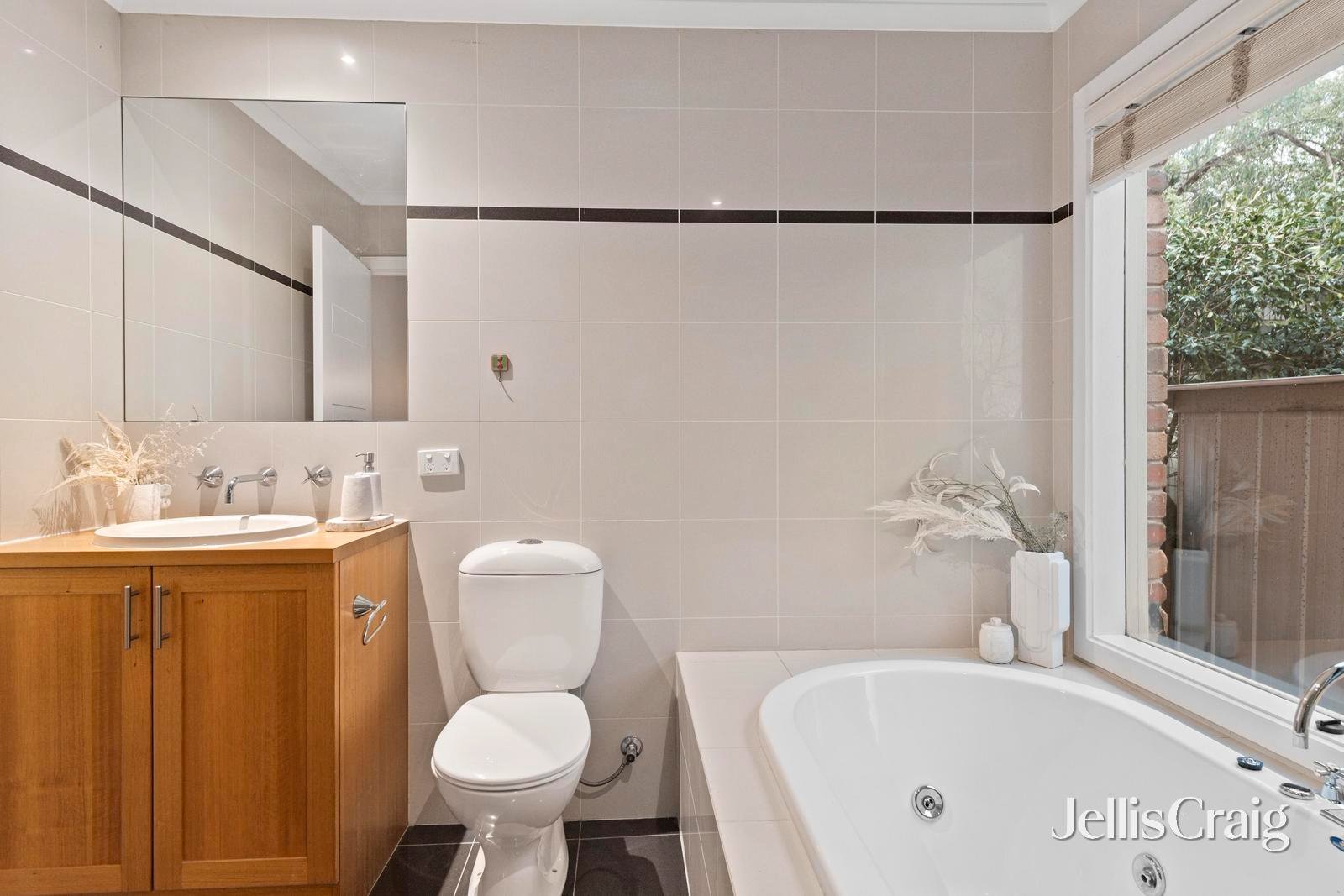 26 Byways Drive, Ringwood East image 11