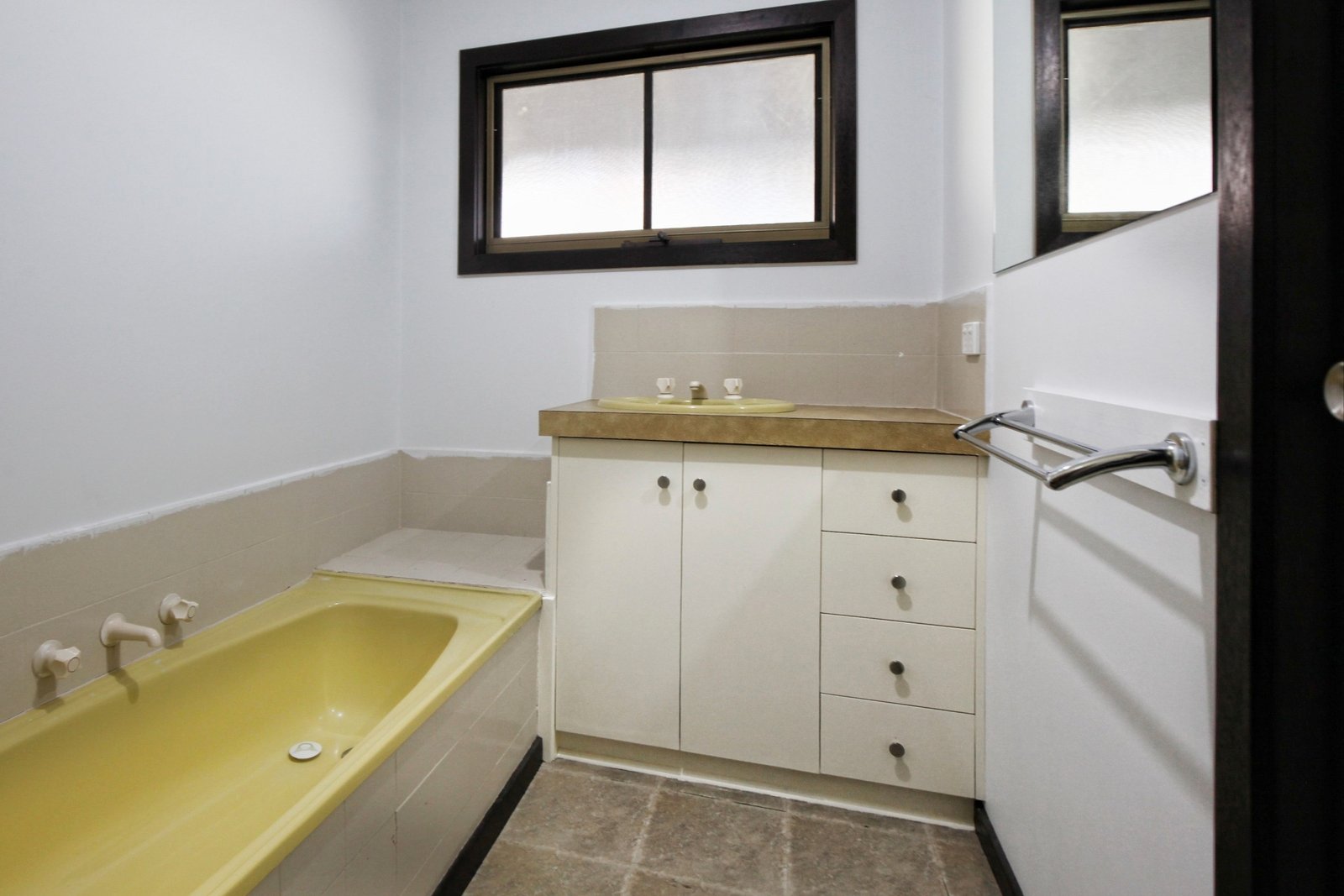 Property Gallery Thumbnail 11