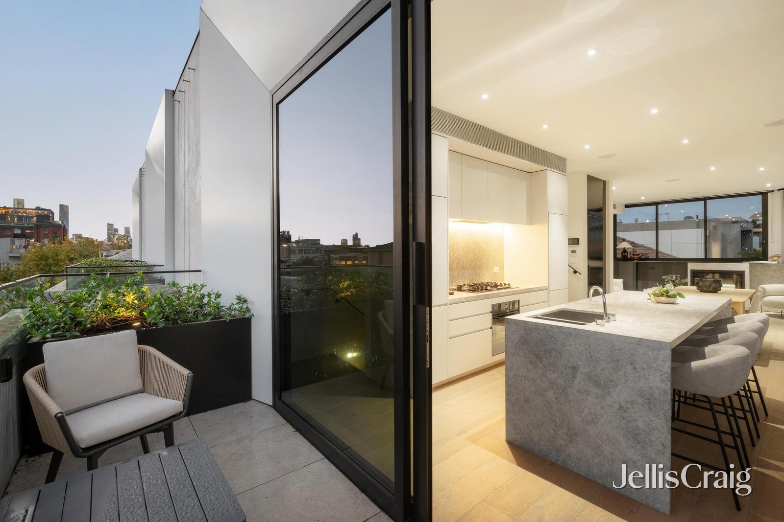 26 Carroll Street, Richmond image 12