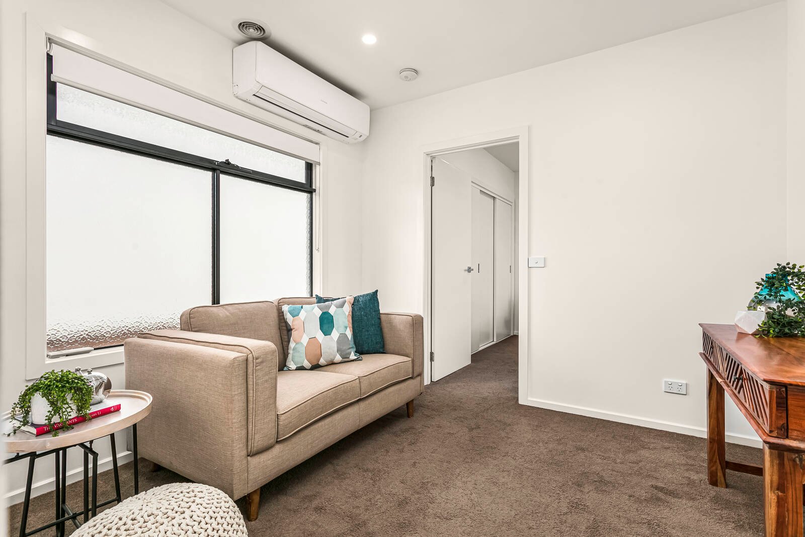 Property Gallery Thumbnail 8