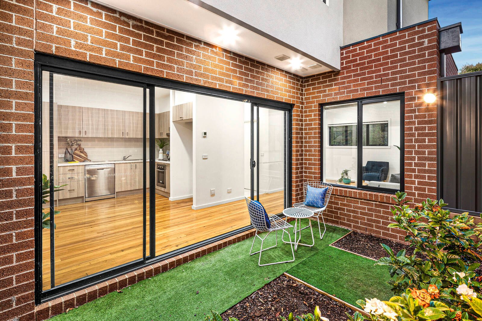 Property Gallery Thumbnail 9