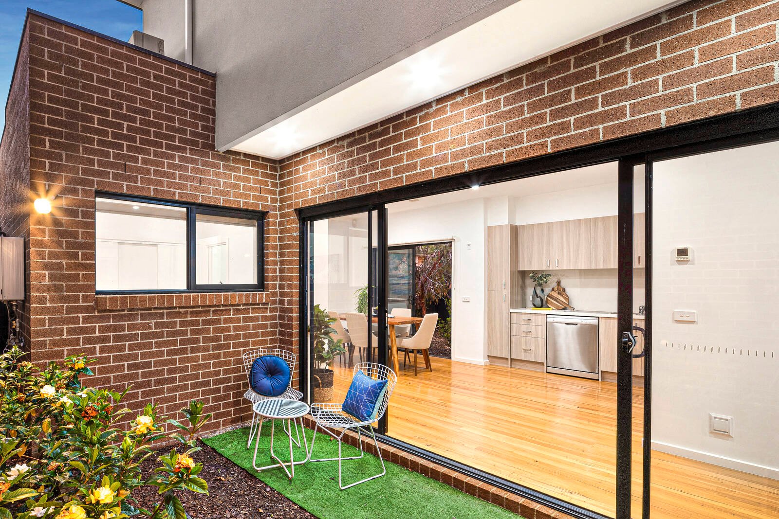 Property Gallery Thumbnail 11
