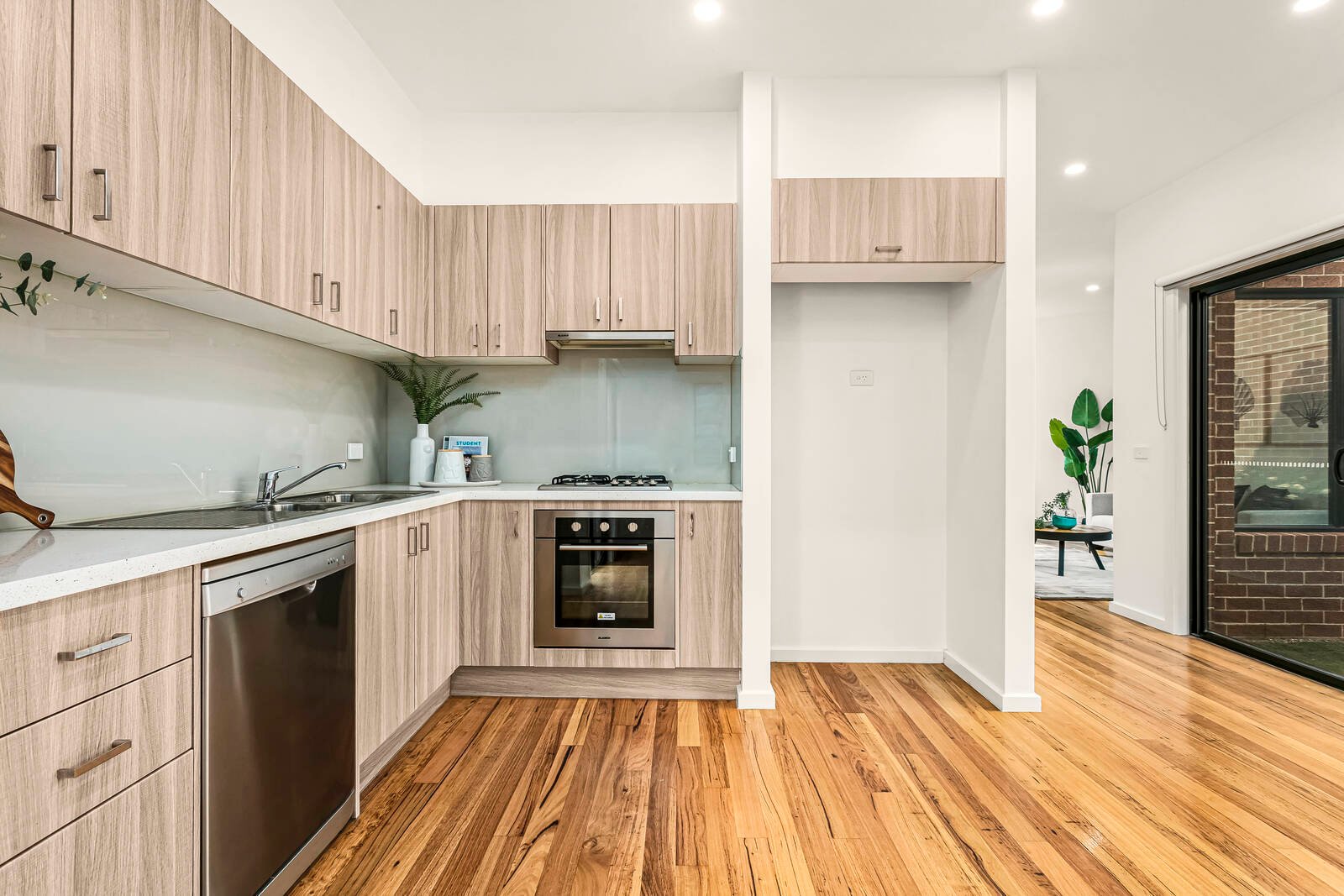 Property Gallery Thumbnail 13