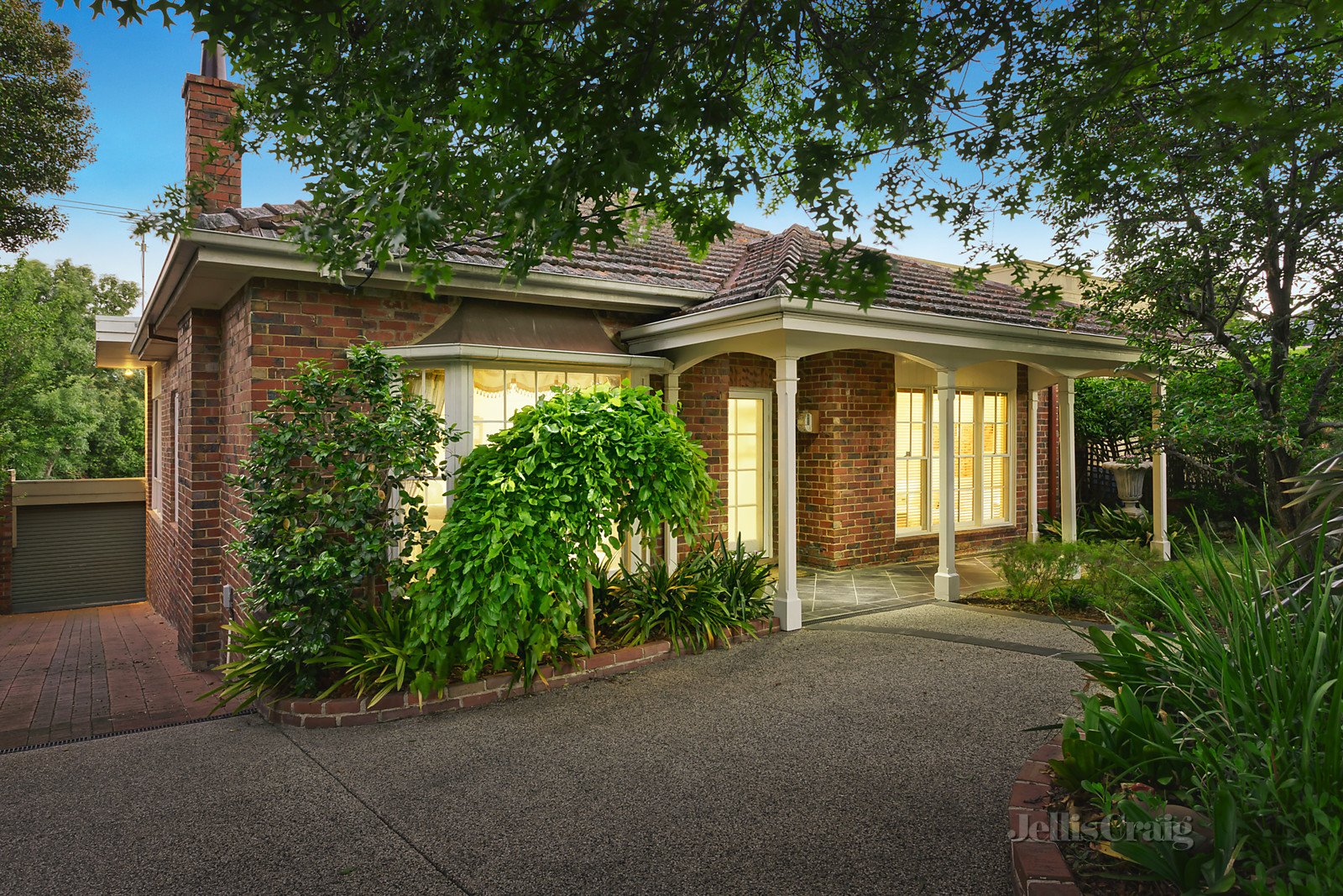 26 Clapham Street, Balwyn image 1