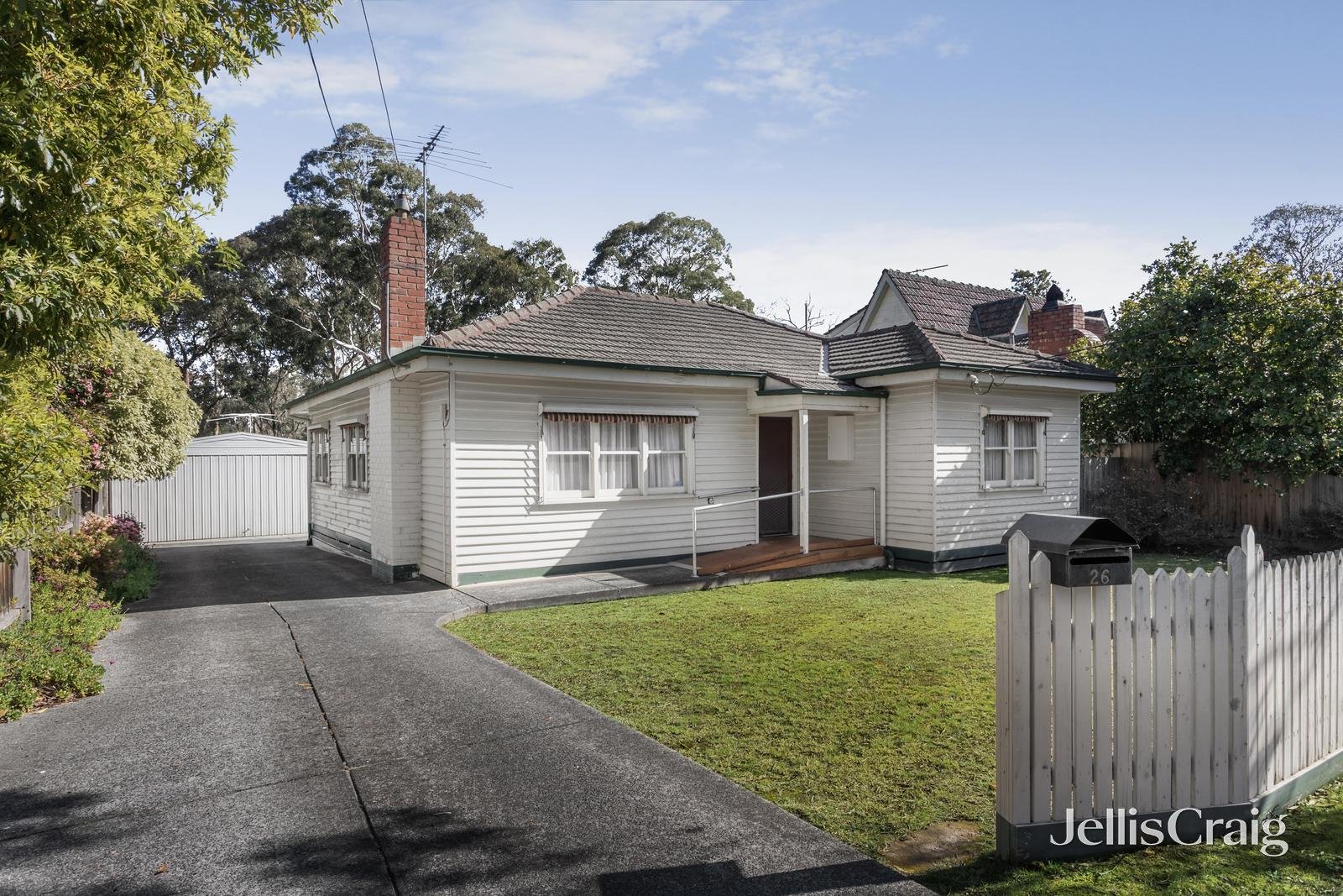 26 Clifton Street, Blackburn image 2