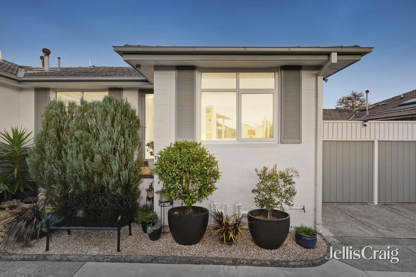 2/6 Clive Street, Brighton East image 1