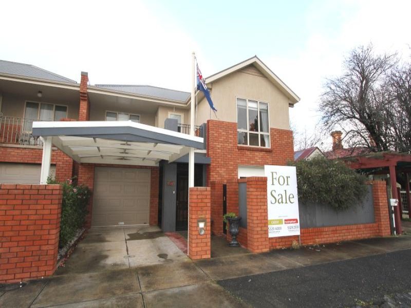 2/6 Cowan Street, Ballarat Central image 1