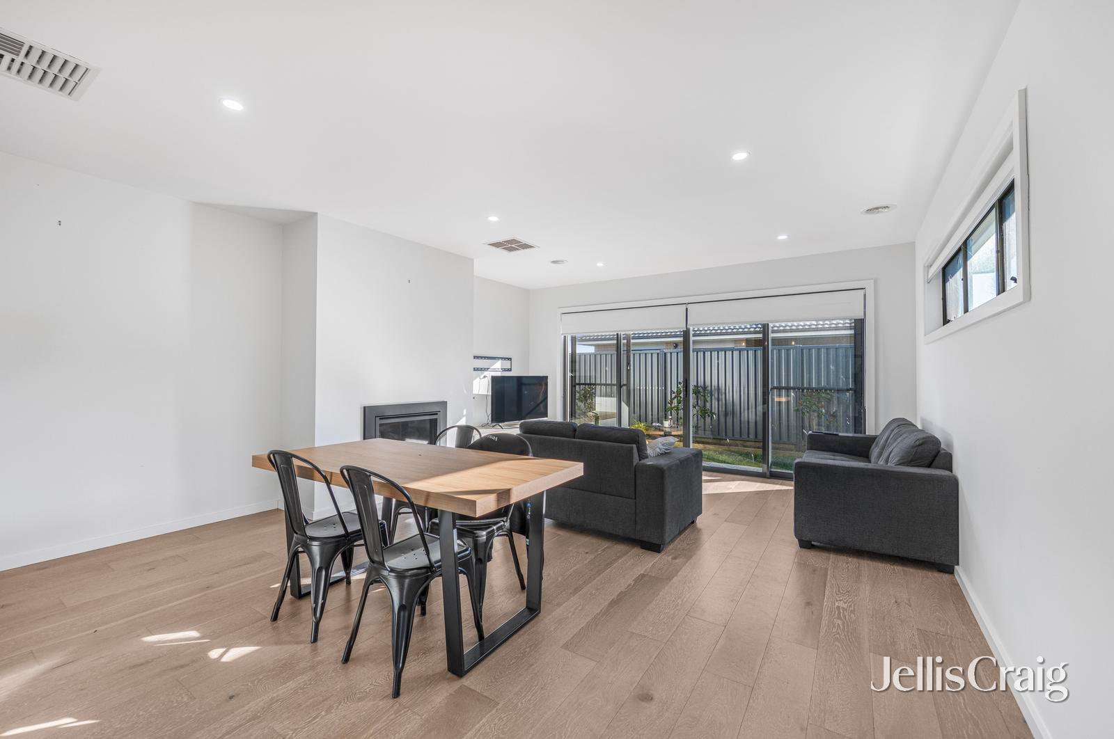26 Crowther Drive, Lucas image 3