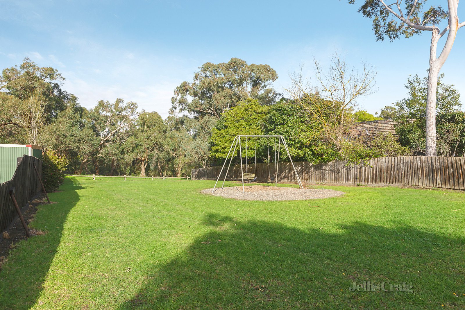 26 Darvall Street, Donvale image 9