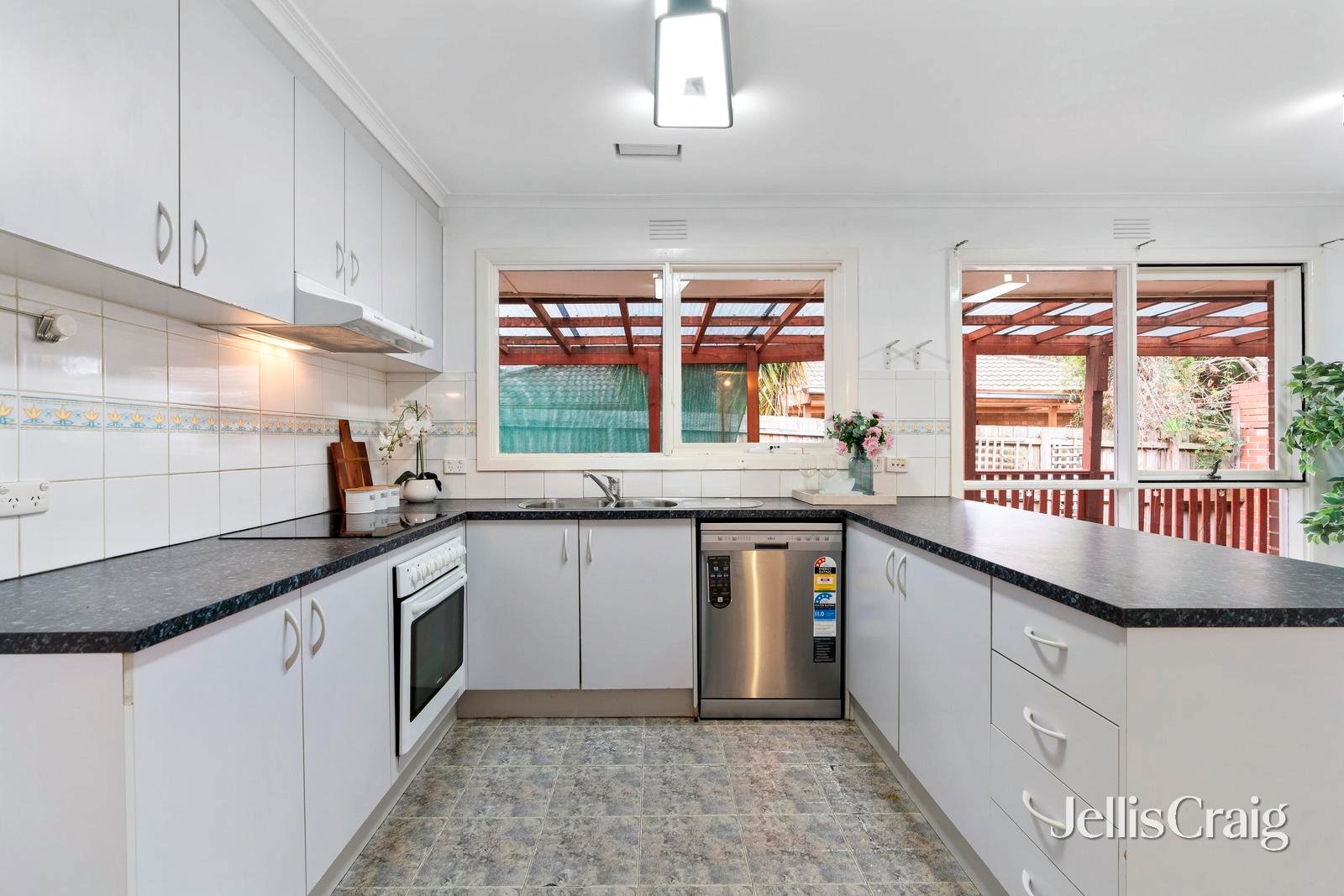 26 Denver Crescent, Rowville image 5