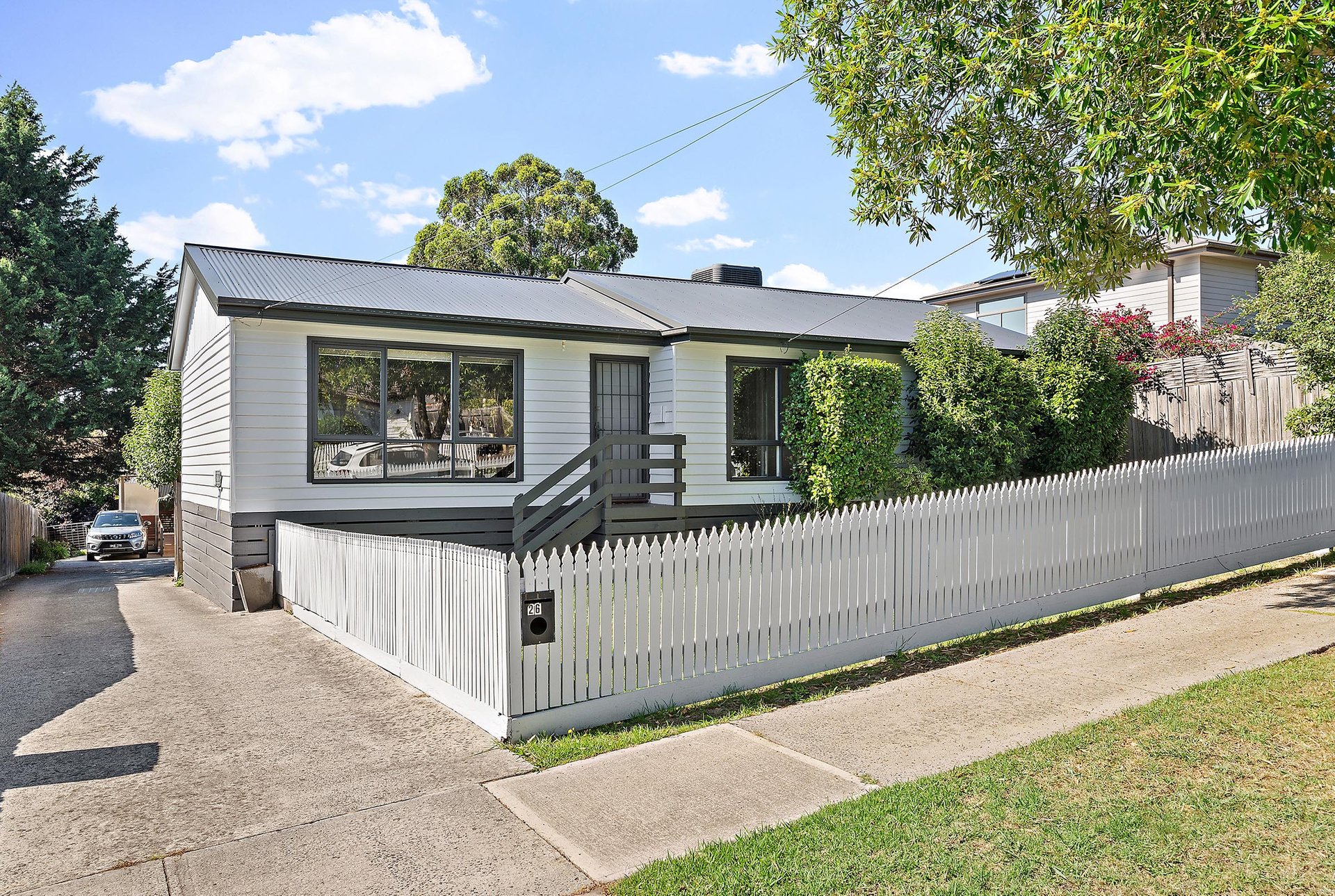 26 Dunoon Street, Mooroolbark image 1