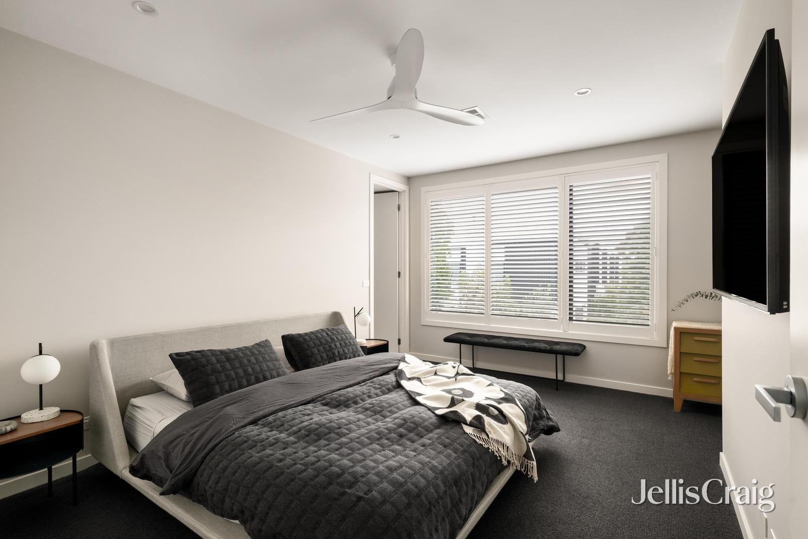 26 Ellsworth Crescent, Camberwell image 9
