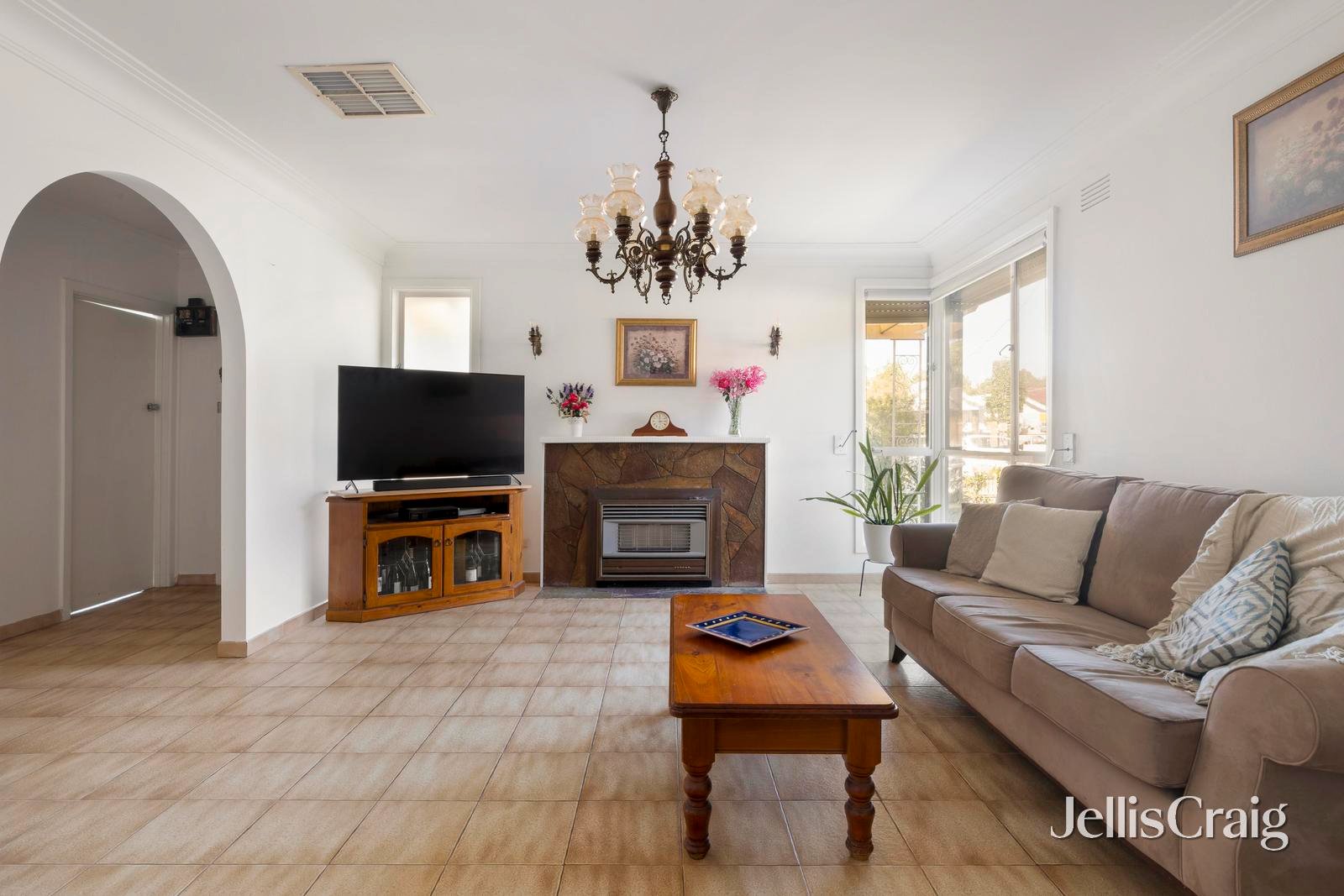 26 Emma Street, Fawkner image 2