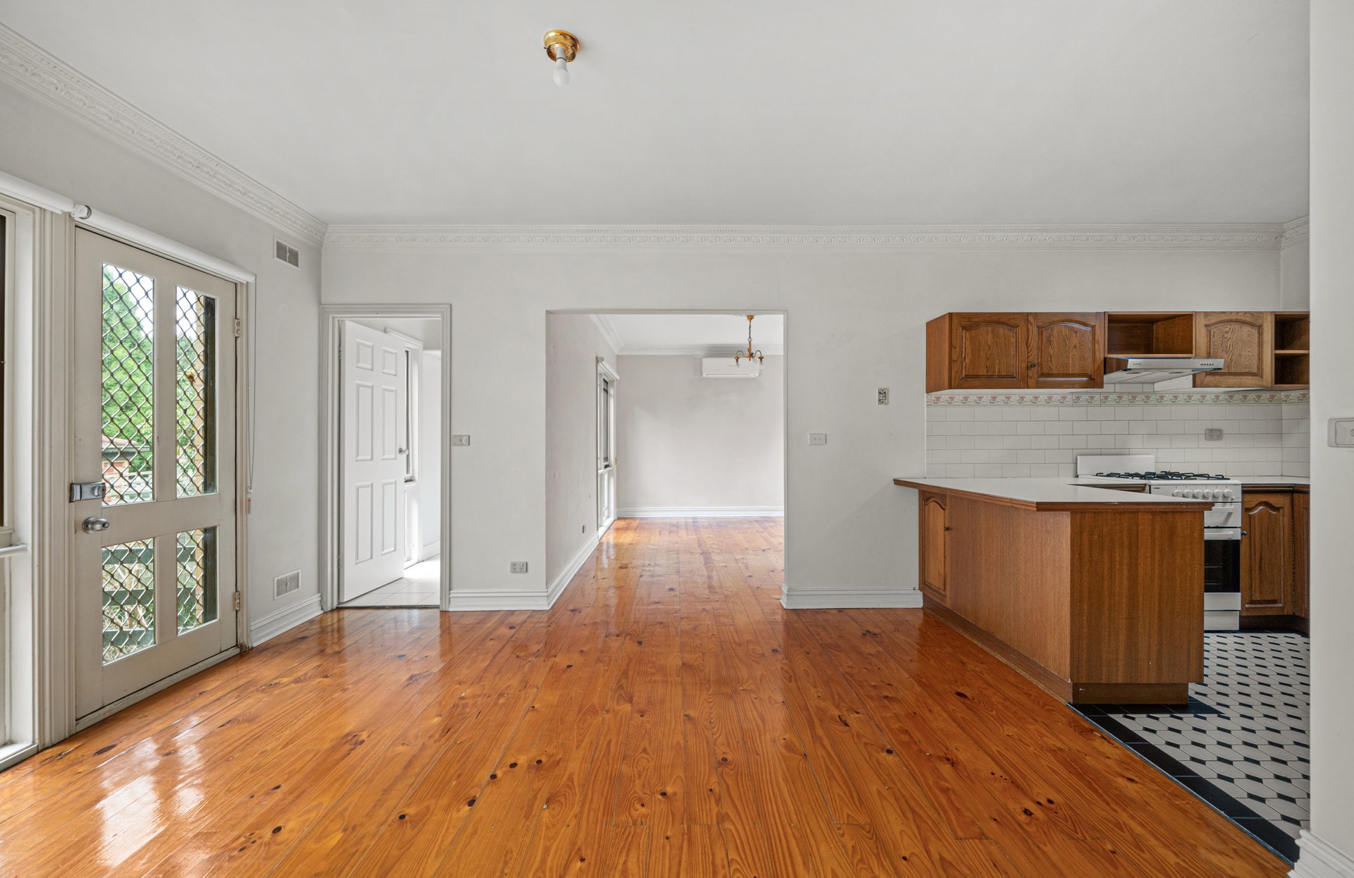 2/6 Evelyn Road, Ringwood&nbsp;North image 4