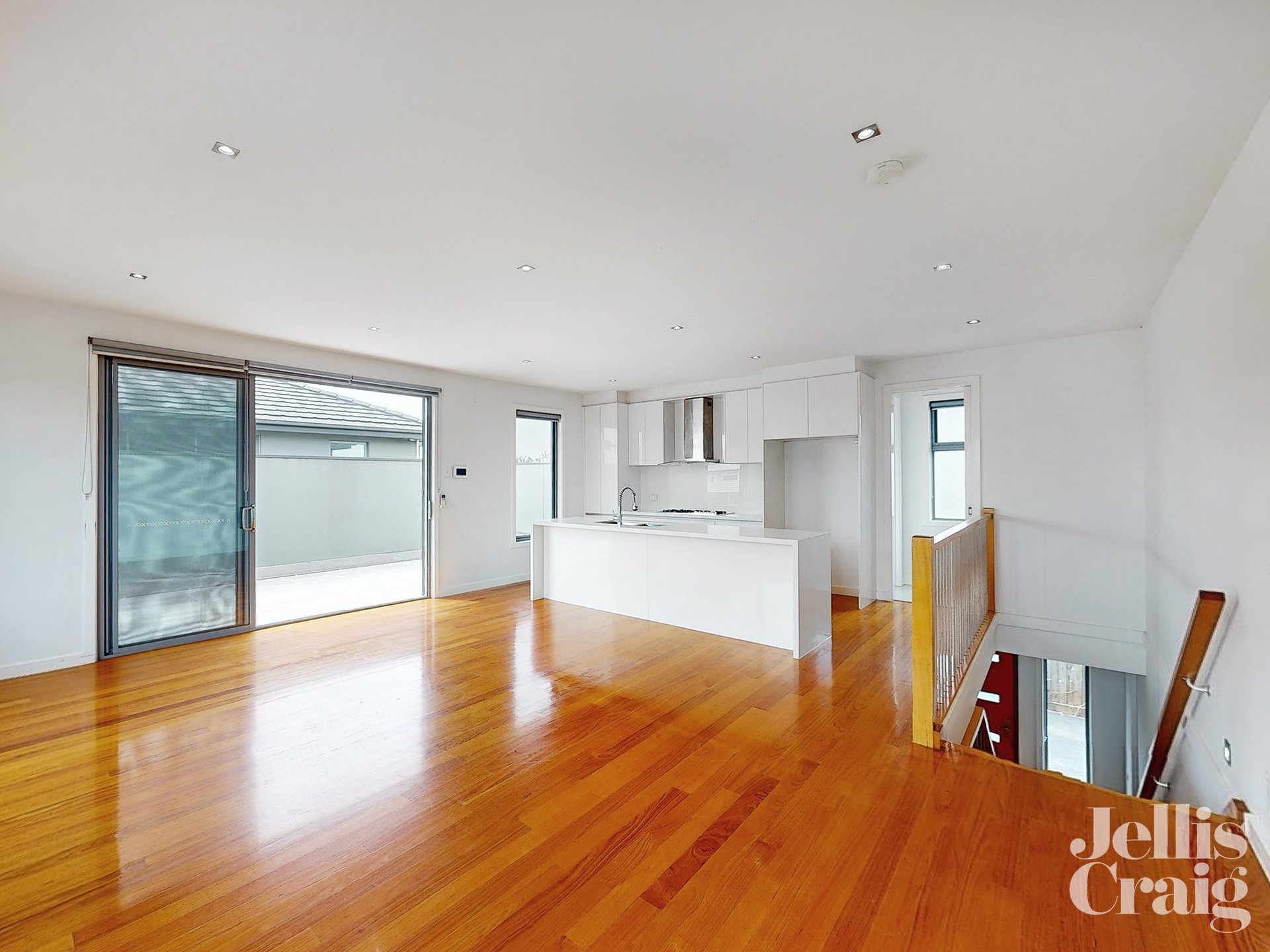 2/6 Fenacre Street, Strathmore image 4