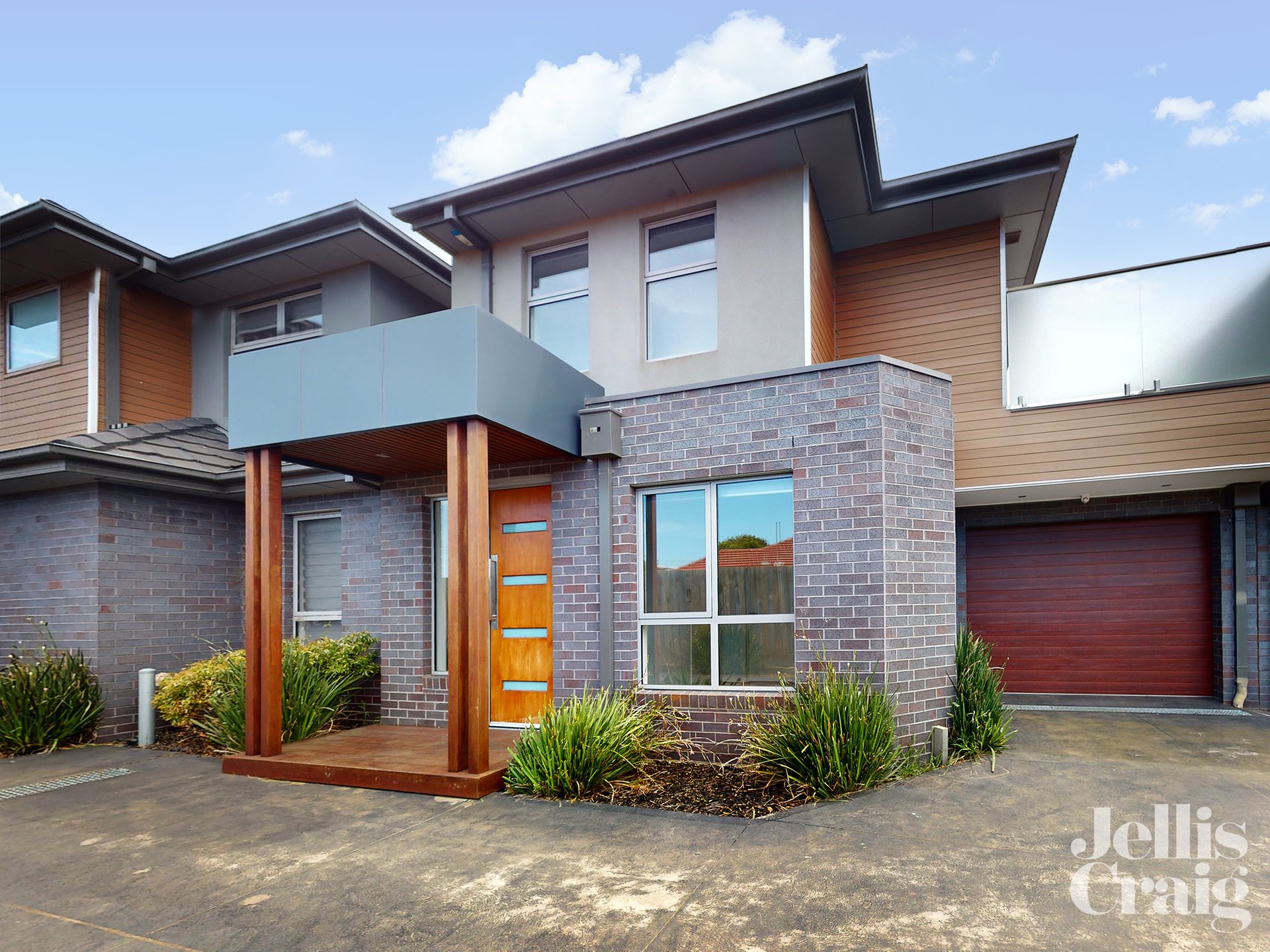 2/6 Fenacre Street, Strathmore image 1