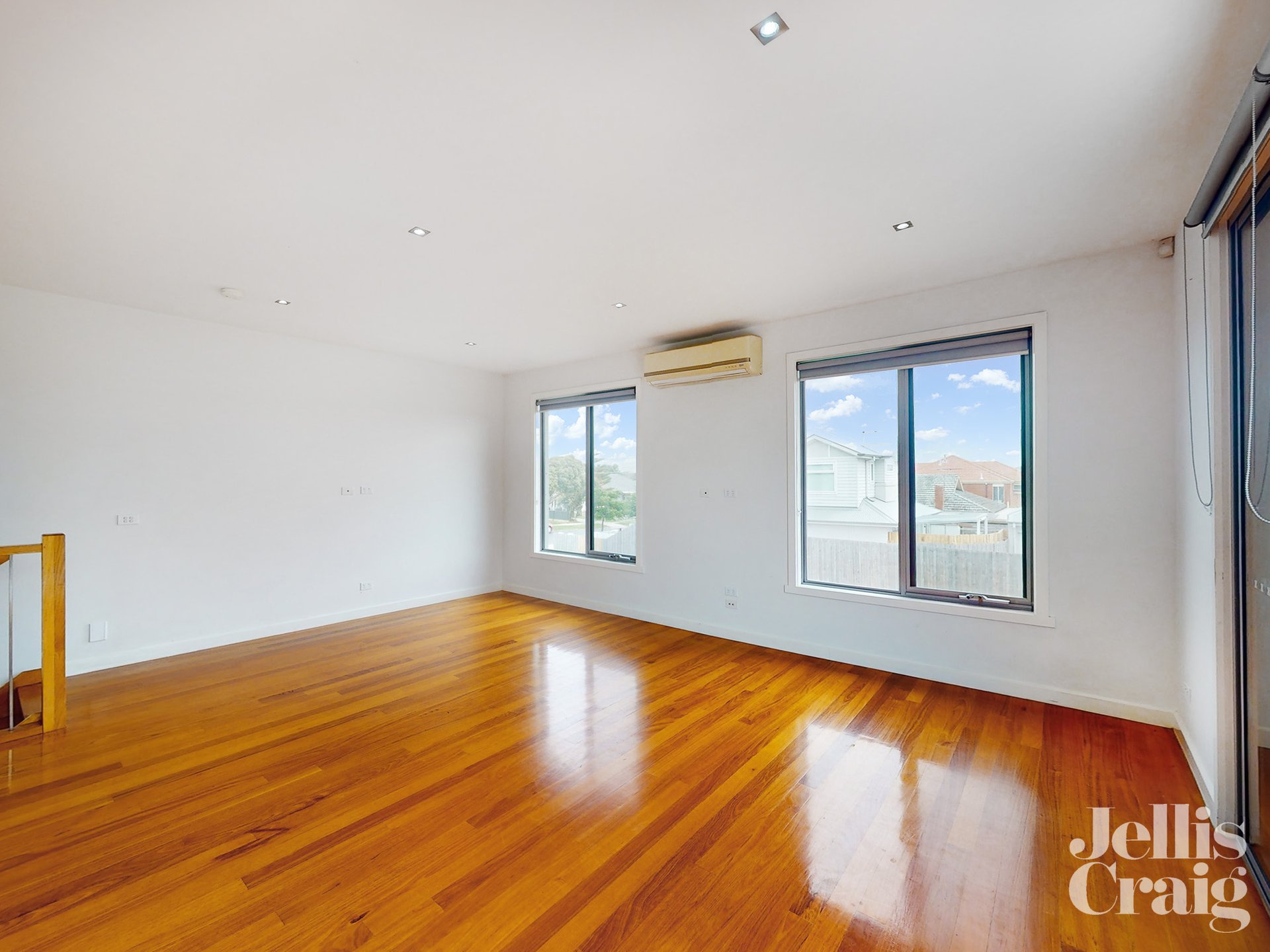 2/6 Fenacre Street, Strathmore image 5