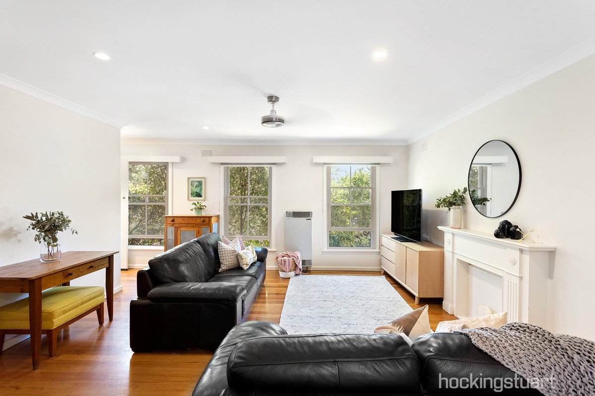 2/6 Florence Road, Surrey Hills image 2