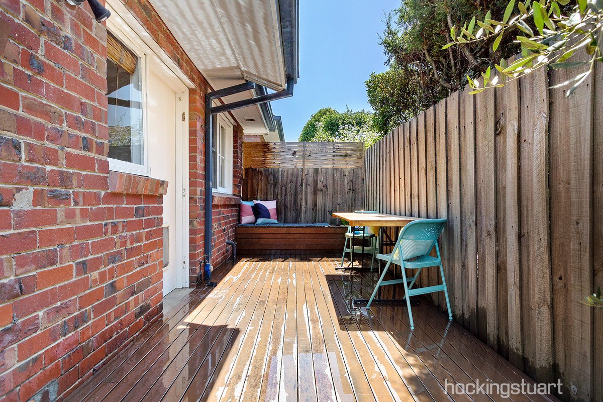 2/6 Florence Road, Surrey Hills image 9