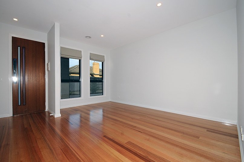 2/6 Fraser Street, Glen&nbsp;Waverley image 2