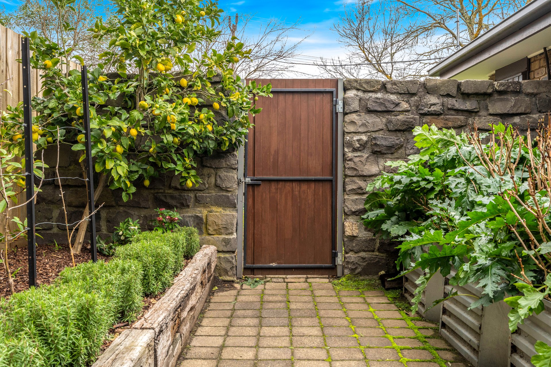 Property Gallery Thumbnail 25